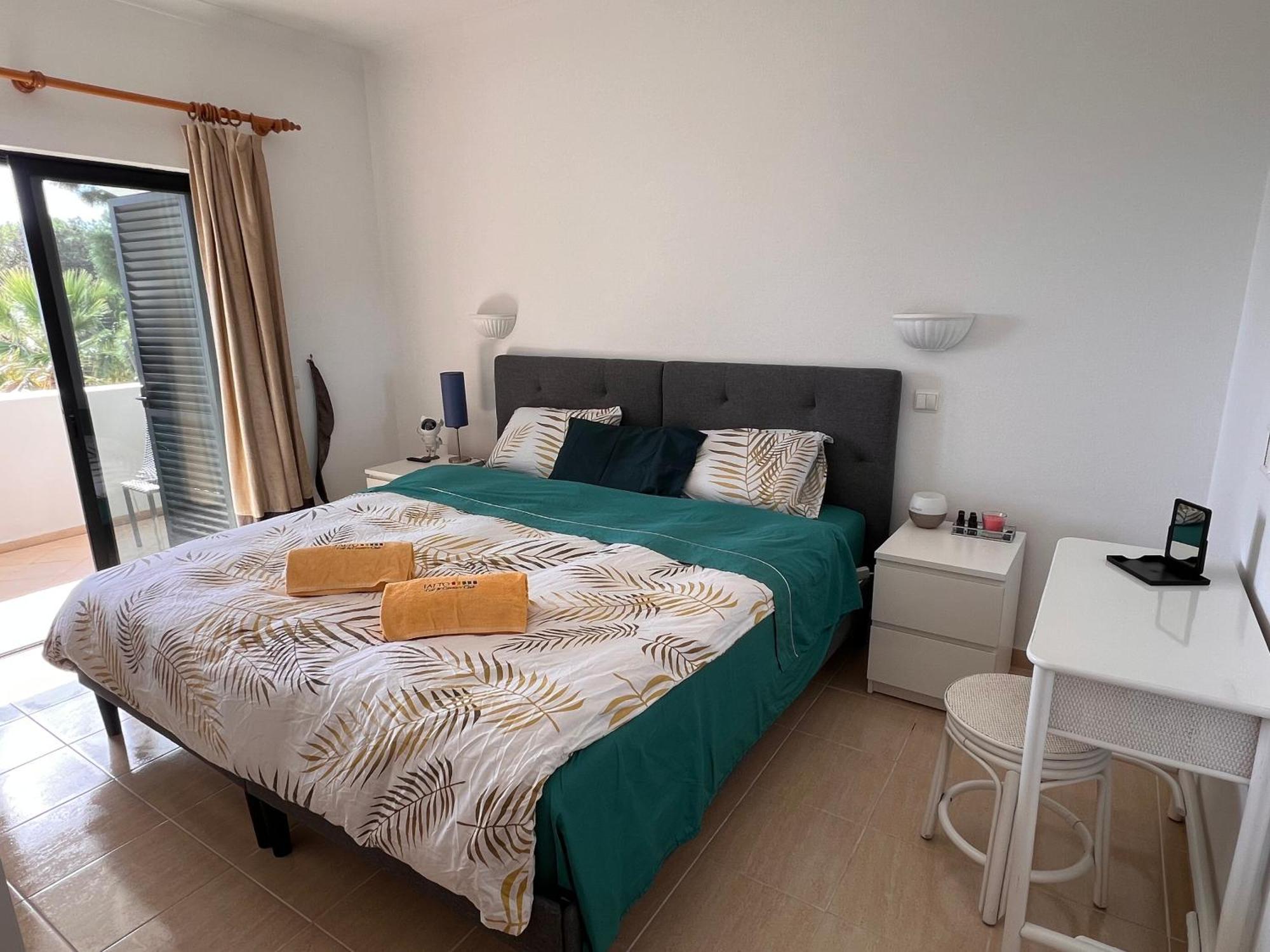 Luxury Modern T2 Ocean View - Free Parking - Pool Lejlighed Alvor Eksteriør billede