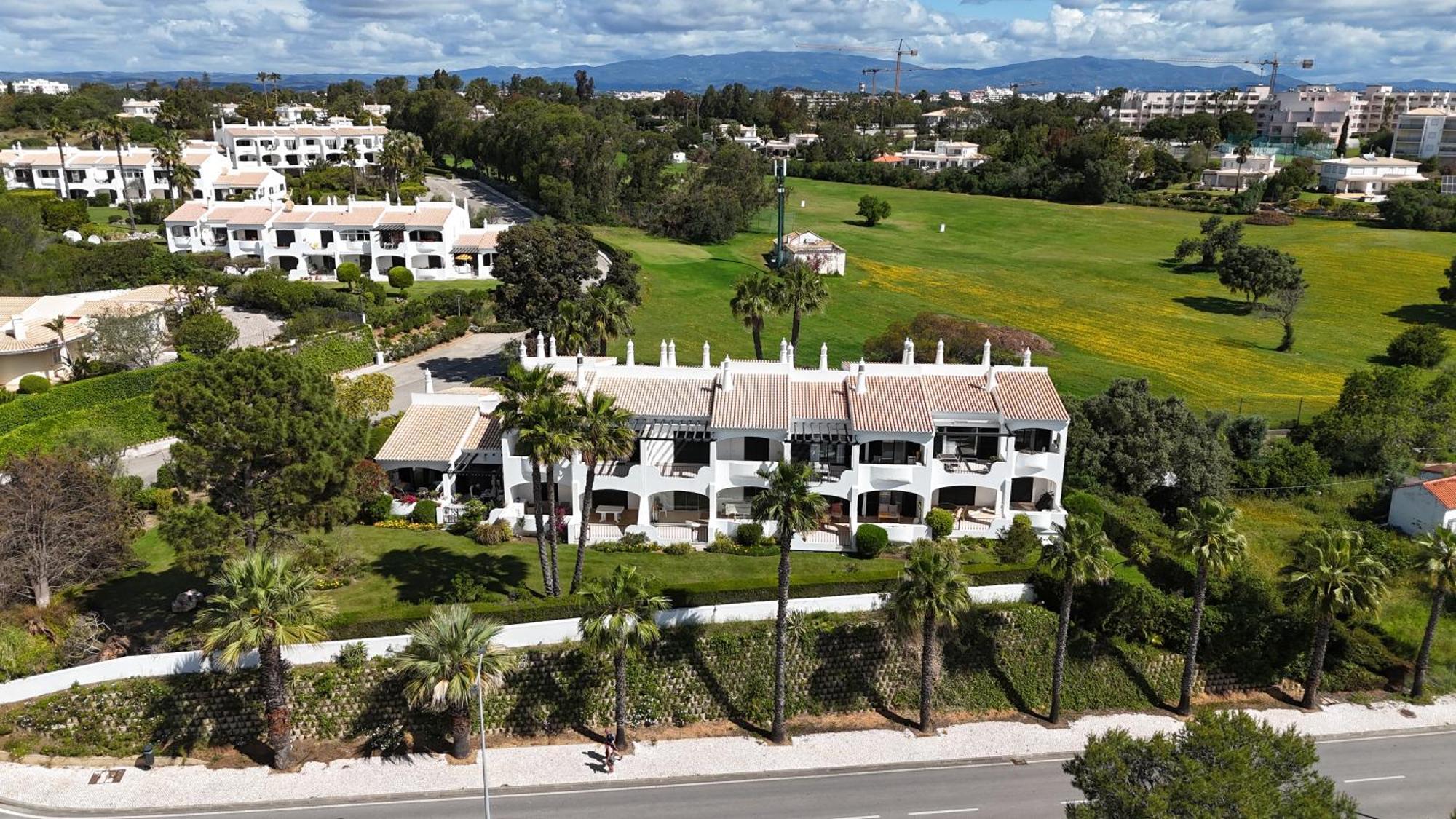Luxury Modern T2 Ocean View - Free Parking - Pool Lejlighed Alvor Eksteriør billede